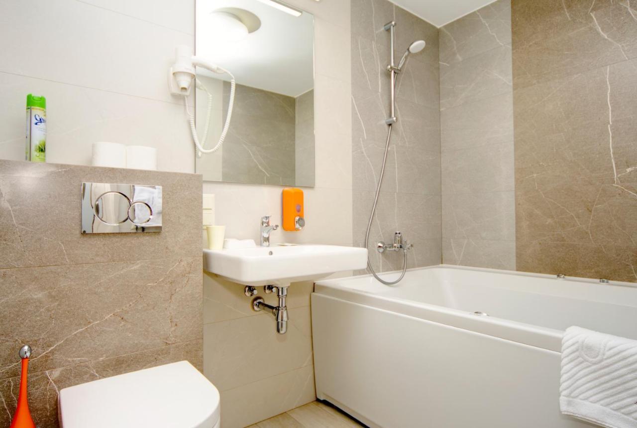 Arena Apartments Kiev Dış mekan fotoğraf